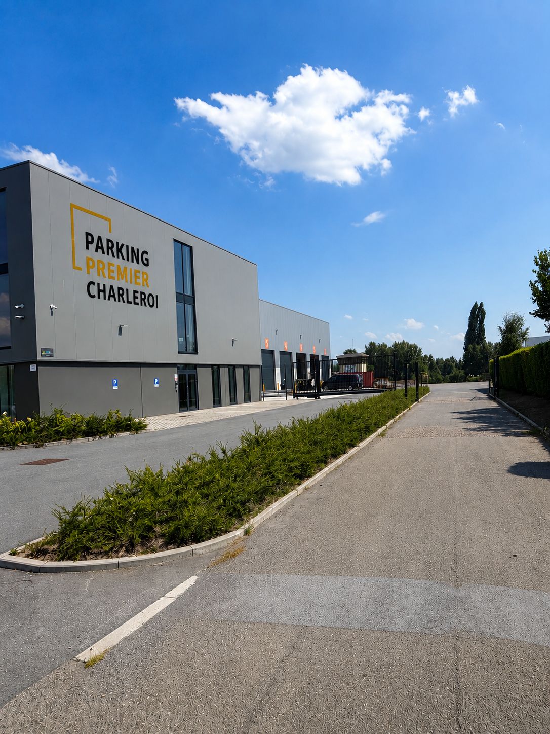 Entrée du Parking Premier Charleroi